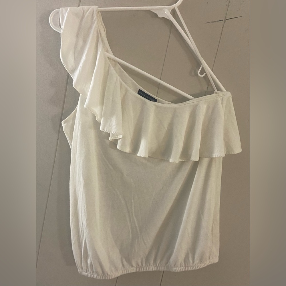 American Eagle Asymmetrical Ruffle top S🌴☀️3/25.00